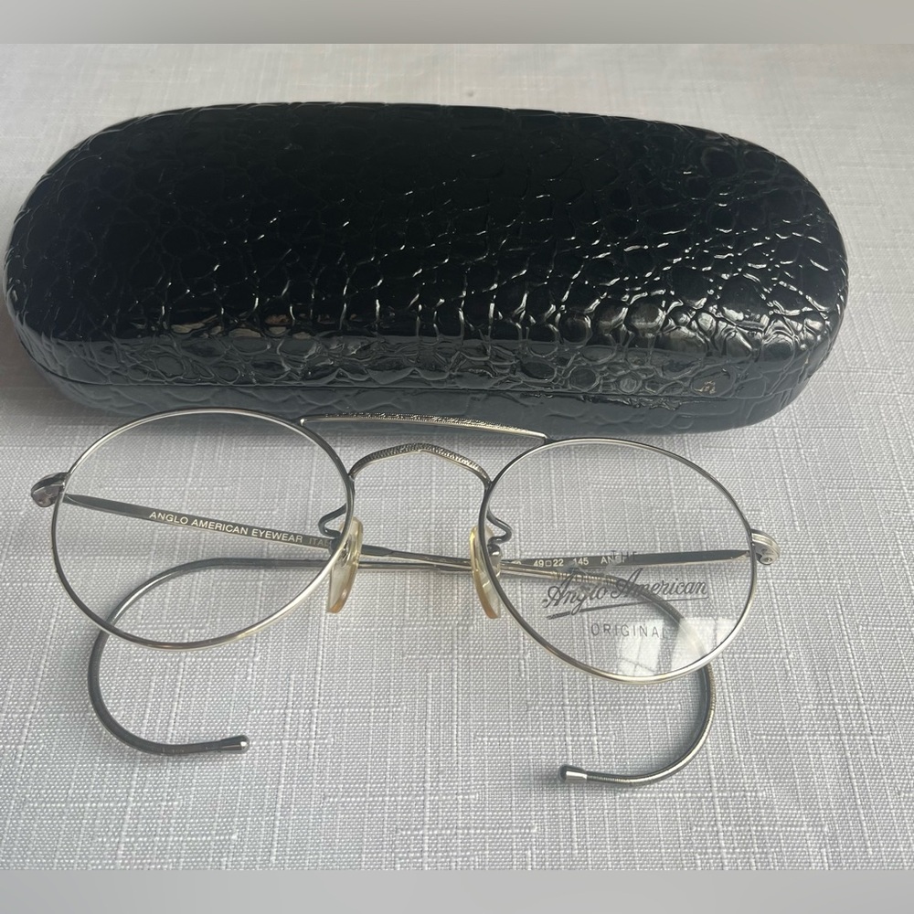 👓 Vintage Angelo Americano eyeglass frame only M180 49-22 145
ANSI